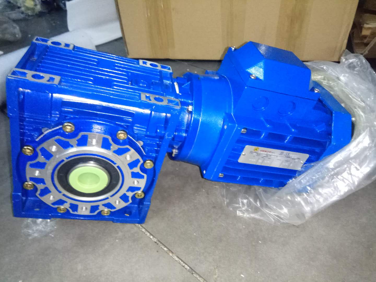 渦輪減速機，減速機RV25,NMRV025減速機,減速器